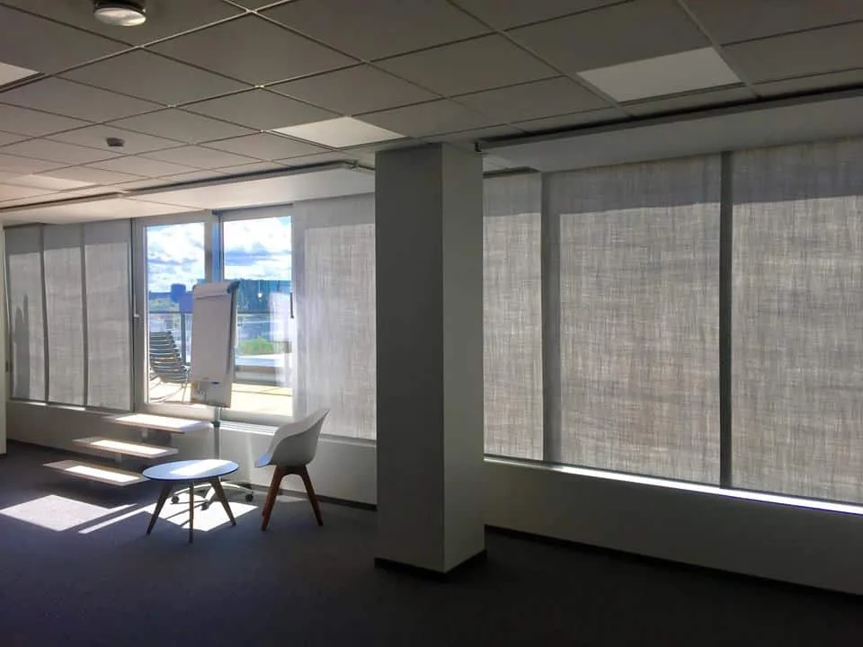 Paneelkaardinad – aknakatted Valguskate